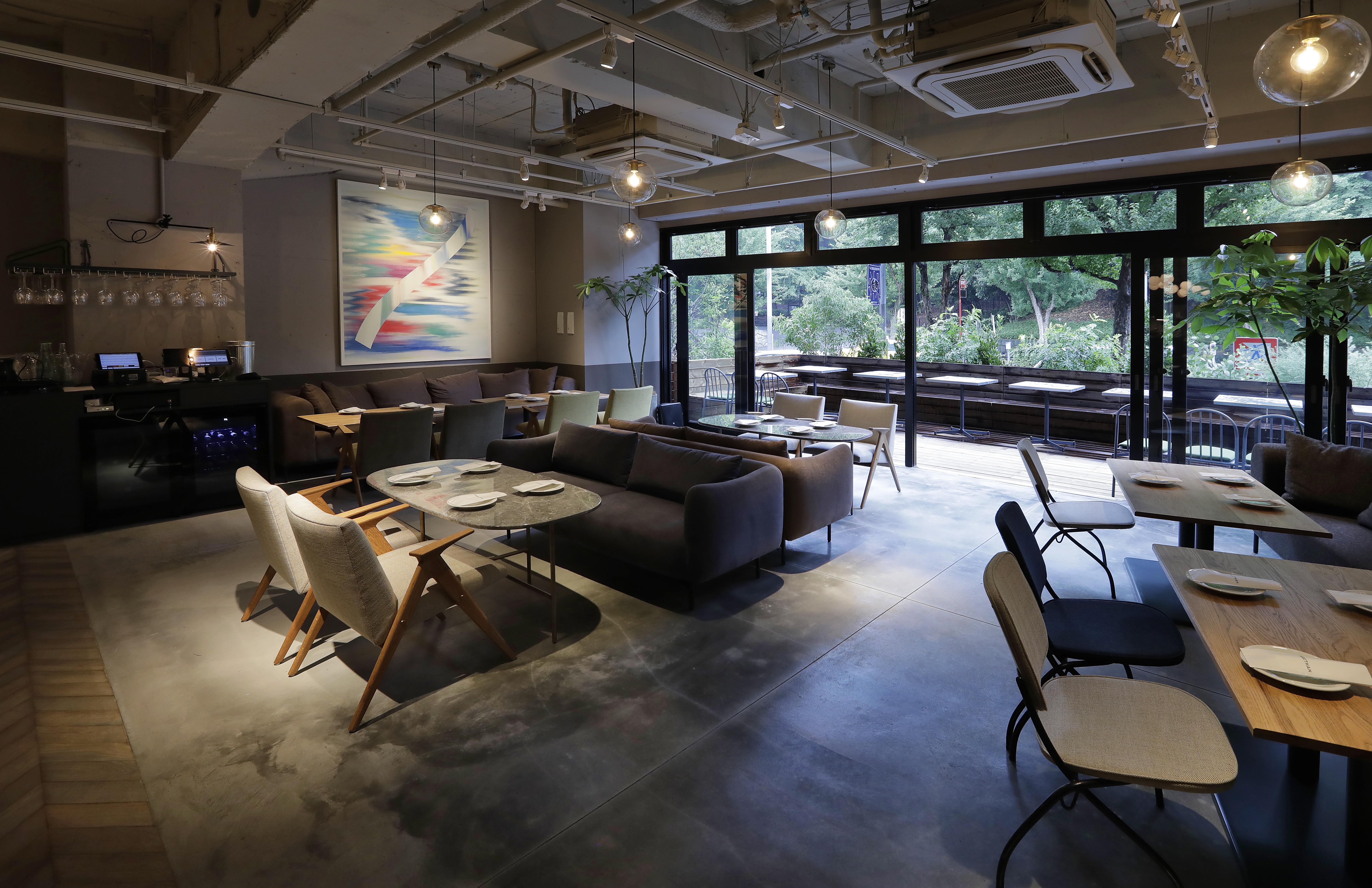 The Knot Tokyo Shinjuku — Photos 1